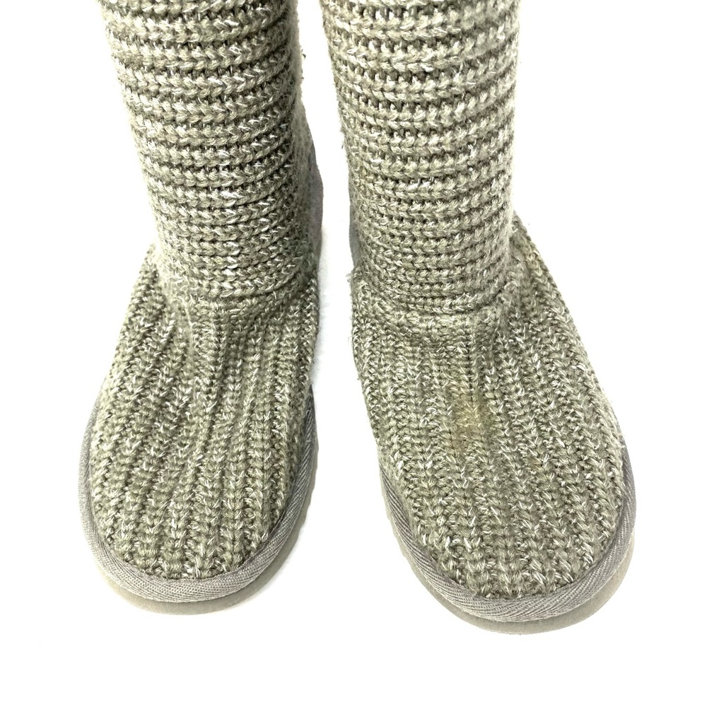 UGG Boots - Picture 10 of 10
